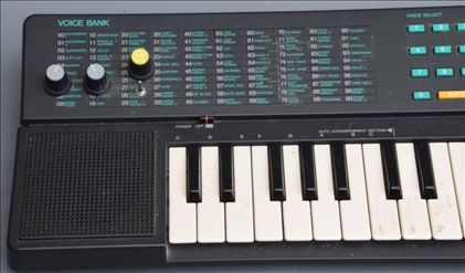 Yamaha-PSS-140 hacked, dirty, not working!